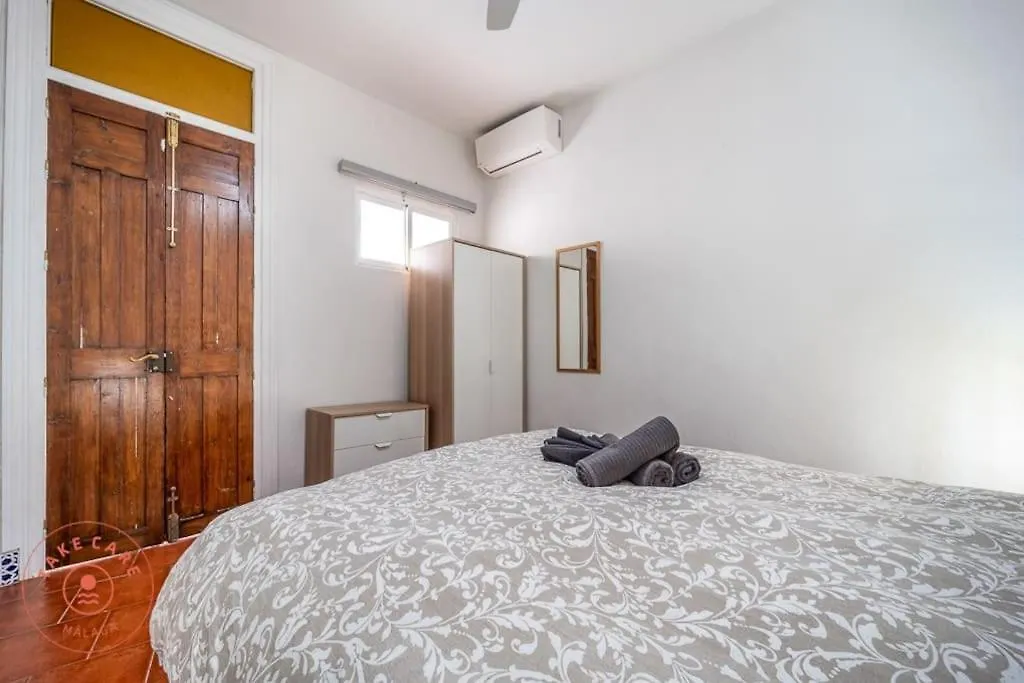 Beautiful Flat Near Plaza Merced Malaga Spain