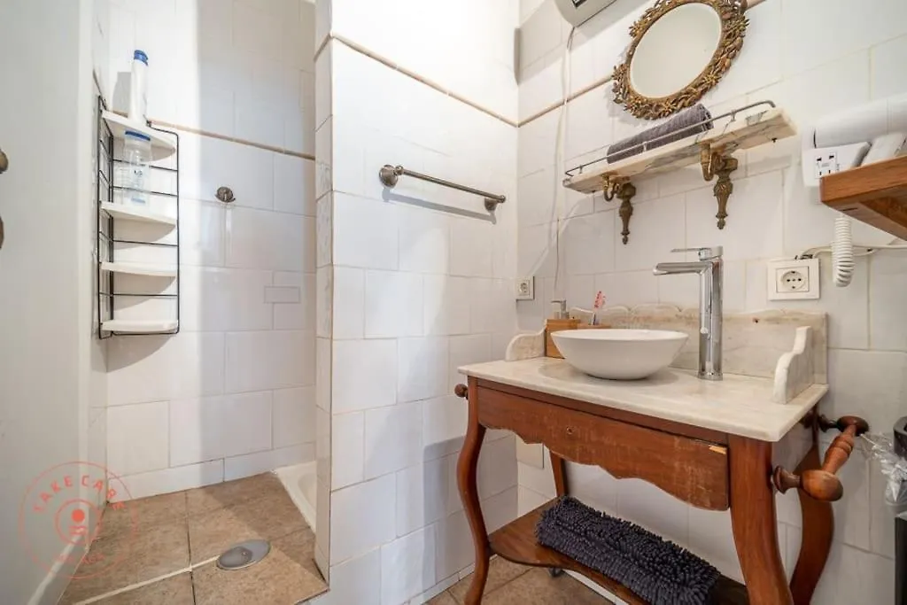 Beautiful Flat Near Plaza Merced Malaga Apartment